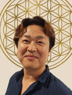 Dr Jeon Lee